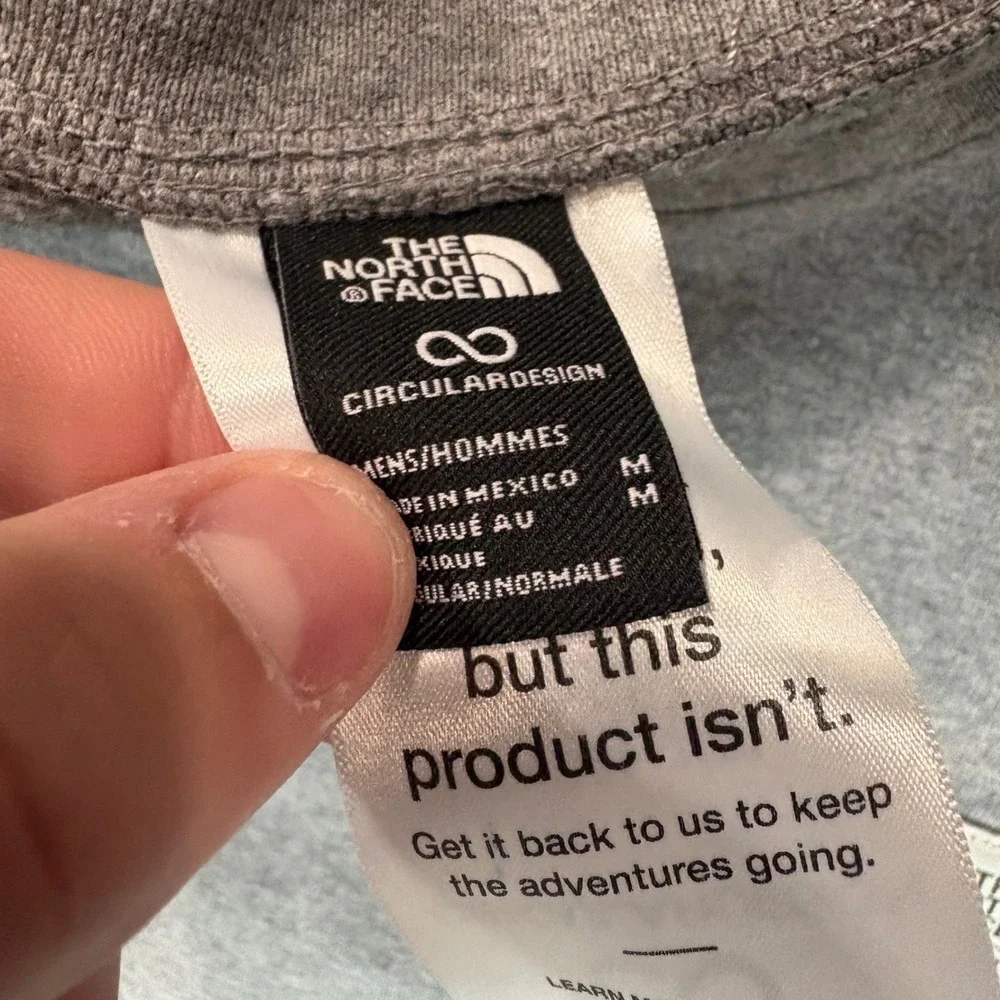 The North Face Mens Circular Design Fleece Crewneck Sweatshirt Gray Medium 3480